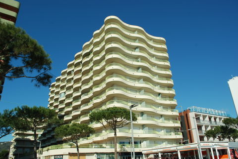 Edifici SuperBeach (Platja d’Aro)